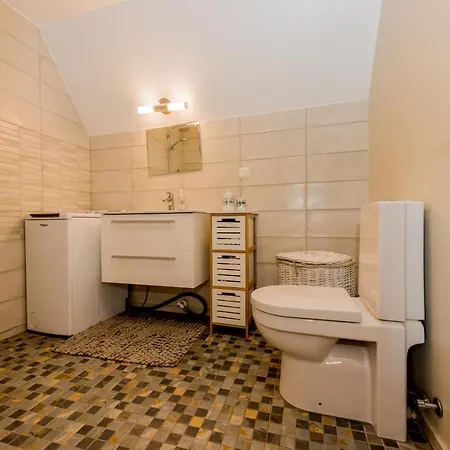Cozy Paernu Apartment, Near The Beach With Nice Garden דירה