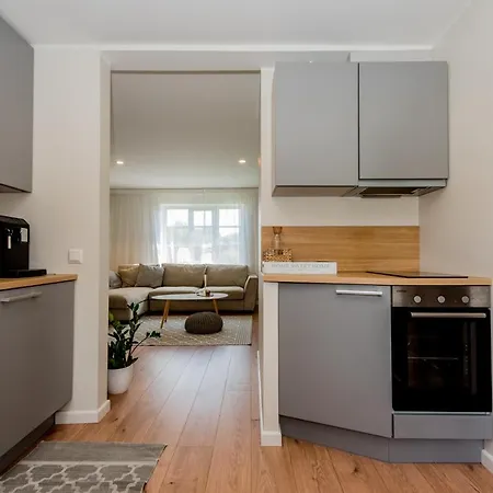Cozy Paernu Apartment, Near The Beach With Nice Garden דירה